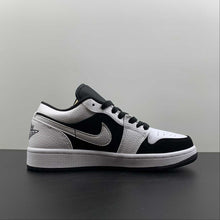 Cargar imagen en el visor de la galería, Air Jordan 1 Low Black White 553560-101