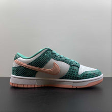 Cargar imagen en el visor de la galería, SB Dunk Low Snakeskin White Teal Pink DR8577-300