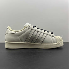 Cargar imagen en el visor de la galería, Adidas Superstar Beige Black 3M x Reigning Champ HQ0569