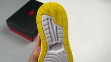 Cargar imagen en el visor de la galería, Air Jordan 1 Elevate Low White Yellow Wolf Gray DH7004-017