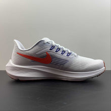 Cargar imagen en el visor de la galería, Air Zoom Pegasus 39 Football Grey Bright Crinsom DH4071-007