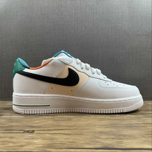 Cargar imagen en el visor de la galería, Air Force 1 Low EMB White Malachite Pearl White DM0109-100