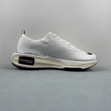 Cargar imagen en el visor de la galería, ZoomX Invincible Run FK 3 Summit White Sail Coconut Milk Black DR2660-102