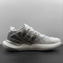 Cargar imagen en el visor de la galería, Adidas Day Jogger Boost White Silver White FX6163