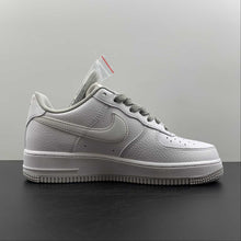 Cargar imagen en el visor de la galería, Air Force 1 07 Low White Gray Silver UO5369-603