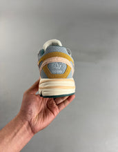 Cargar imagen en el visor de la galería, Adidas Astir “Blue Tint Magic Grey” GZ4339