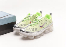 Cargar imagen en el visor de la galería, Air VaporMax 360 Barely Volt CQ4538-700