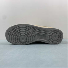 Cargar imagen en el visor de la galería, Air Force 1 07 Low Bagelt Suede Brown Gray CD1221-999