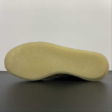 Cargar imagen en el visor de la galería, Adidas Samba Kith Clarks 8th Street Shadow Green White ID7299