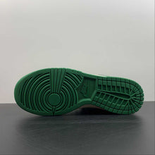 Cargar imagen en el visor de la galería, SB Dunk Low Lottery Black Malachite Pale Ivory DR9654-100