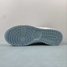 Cargar imagen en el visor de la galería, Supreme x SB Dunk Low Off White Shy Blue RM2308-231