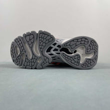 Cargar imagen en el visor de la galería, Adidas XLG Runner Deluxe Silver Orange Black JP5763