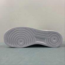 Cargar imagen en el visor de la galería, Air Force 1 07 Low “Since 1982” Summit White Wolf Grey-White FJ4823-100