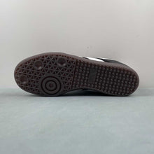 Cargar imagen en el visor de la galería, Adidas Predator Freestyle Black White Solar Red IF1025