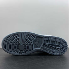 Cargar imagen en el visor de la galería, SB Dunk Low Clear Blue Swoosh Aura Worn Blue White DH9765-401