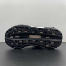 Cargar imagen en el visor de la galería, Adidas Day Jogger Boost Core Black Cloud White FX6169