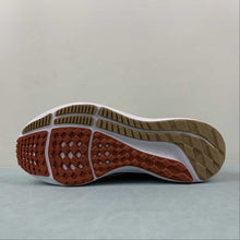 Cargar imagen en el visor de la galería, Air Zoom Pegasus 40 Jade Ice White Sea Glass Picante Red DV3854-300