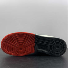 Cargar imagen en el visor de la galería, Air Force 1 07 Low Beige Dark Grey Red Chicago NA2022-006