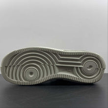 Cargar imagen en el visor de la galería, Air Force 1 FONTANKA Rattan Madder Root Burgundy Crush Khaki DR0150-200