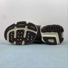 Cargar imagen en el visor de la galería, Nike V2k Run Light Orewood Brown Light Bone Khaki Earth FD0736-103