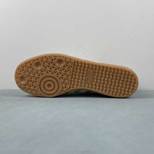 Cargar imagen en el visor de la galería, Adidas Samba OG Linen Green Cyber Metallic IG1965