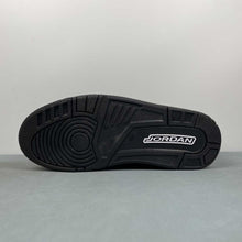 Cargar imagen en el visor de la galería, Air Jordan 3 Retro Black Inverted Hook FN0344-999