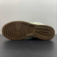 Cargar imagen en el visor de la galería, SB Dunk Low SE 85 Grey Green Brown DO9457-116