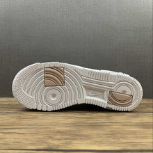 Cargar imagen en el visor de la galería, Air Force 1 PIXEL Particle Beige Black White CK6649-200