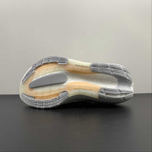 Cargar imagen en el visor de la galería, Adidas Ultraboost Light Pink Cloud White Silver HQ8600