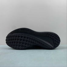 Cargar imagen en el visor de la galería, Air Winflo 10 Triple Black DV4022-001