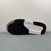 Cargar imagen en el visor de la galería, Air Max 1 White Platinum Violet Phantom White Black DZ2628-106