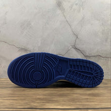 Cargar imagen en el visor de la galería, SB Dunk Low SP Kentucky Black Varsity Royal White CU1726-006