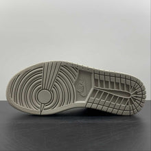 Cargar imagen en el visor de la galería, Air Jordan 1 Low SE Lt Iron Ore White Atmosphere DQ6076-001