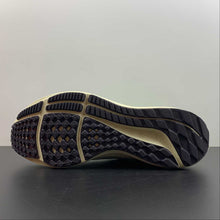 Cargar imagen en el visor de la galería, Air Zoom Pegasus 39 Barely Green Mint Foam Volt Cave Purple DH4071-301