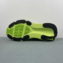 Cargar imagen en el visor de la galería, Nike Zoom Vomero 18 White Black Electric Green HM6804-102