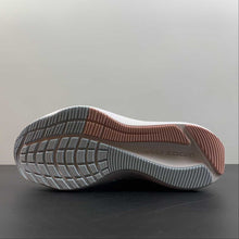 Cargar imagen en el visor de la galería, Air Winflo 8 Summit White Menta-Pink Glaze CW3421-105