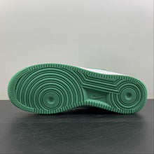 Cargar imagen en el visor de la galería, Air Force 1 07 Low Mint Green White Customised BS8871-104