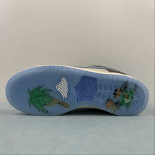 Cargar imagen en el visor de la galería, SB Dunk Low Crenshaw Skate Club Beige Multi-Color Blue FN4193-100