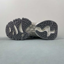 Cargar imagen en el visor de la galería, Adidas XLG Runner Deluxe Gray Silver Cloud White JP5761