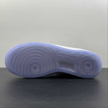 Cargar imagen en el visor de la galería, Air Force 1 07 Low White Red Metallic Gold CO3363-363