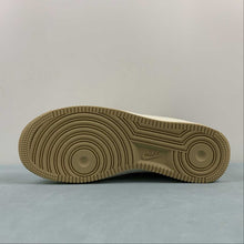 Cargar imagen en el visor de la galería, Air Force 1 07 Low Khaki Off White GL6835-002