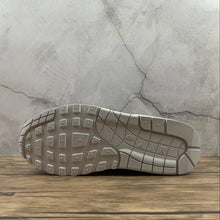 Cargar imagen en el visor de la galería, Air Max 1 City Pack London Smoke Grey Valerian Blue CV1639-001