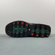Cargar imagen en el visor de la galería, Air Max Dn8 Black Volt Light Smoke Grey FQ7860-003