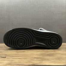 Cargar imagen en el visor de la galería, Air Force 1 07 Mid White Black YH2293 033