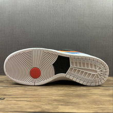 Cargar imagen en el visor de la galería, Polaroid x SB Dunk Low Black Multicolor DH7722-001