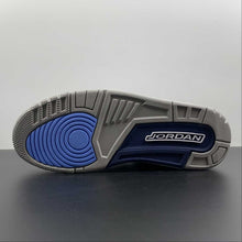 Cargar imagen en el visor de la galería, Air Jordan 3 Retro UNC White Valor Blue Tech Grey CT8532-104