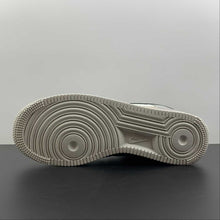 Cargar imagen en el visor de la galería, Air Force 1 07 Low Grey Dark Green Sail White CW1888 608