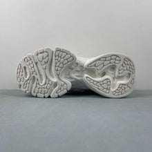 Cargar imagen en el visor de la galería, Adidas XLG Runner Deluxe Cloud White Grey Orange JP5758