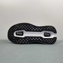 Cargar imagen en el visor de la galería, Nike Vomero Premium White Black HQ2050-002