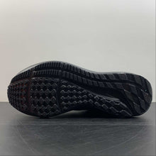Cargar imagen en el visor de la galería, Air Zoom Pegasus 39 Black DH4071-006